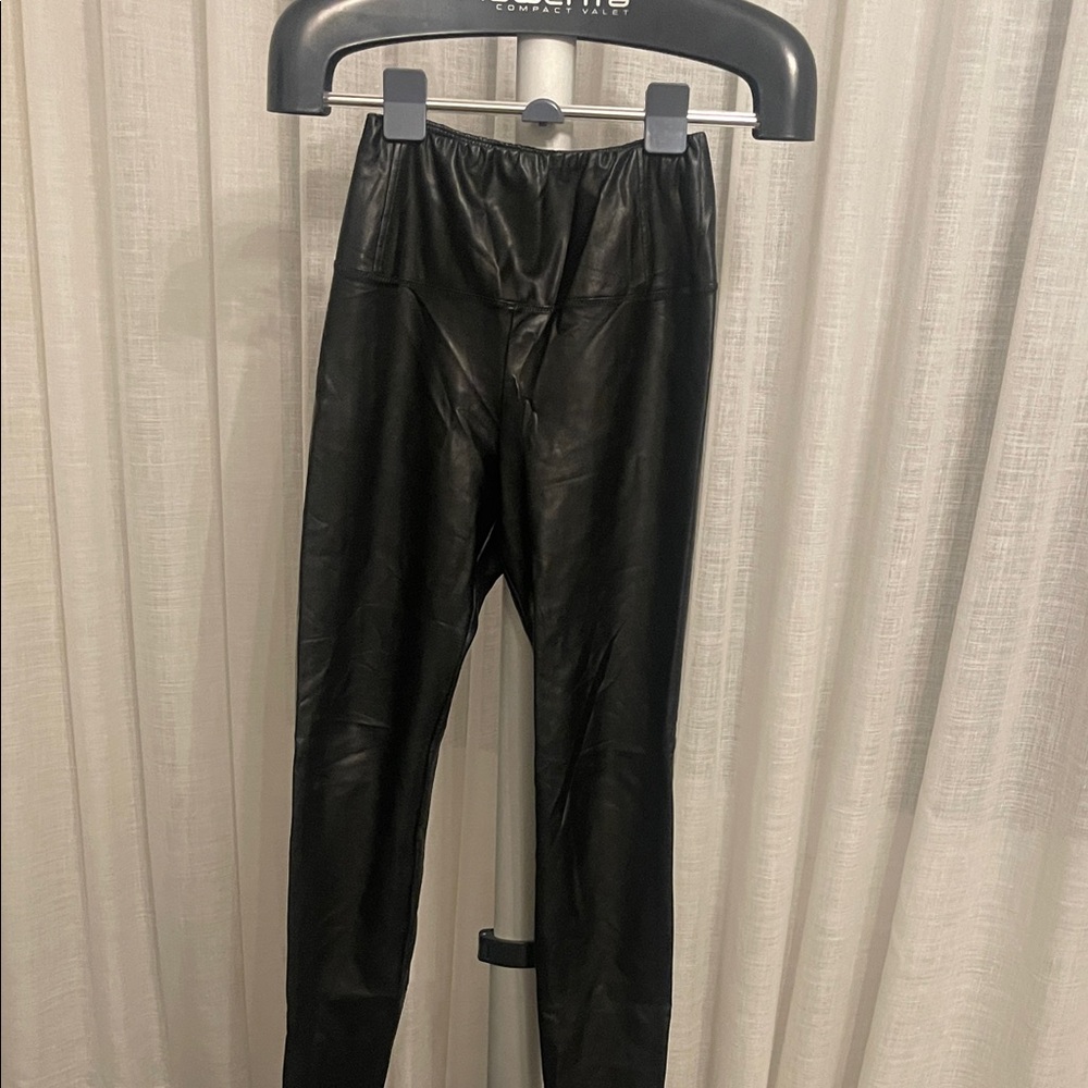 Aritzia Black Faux Leather Leggings